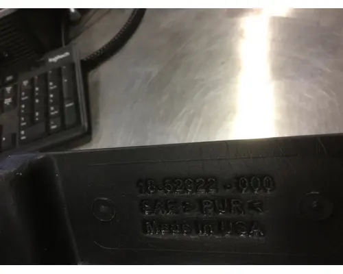   GLOVE BOX