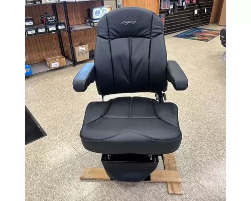   Seat (Air Ride Seat)