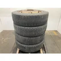 Tire and Rim Budd 19.5