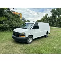 Complete Vehicle CHEVROLET 2500 EXPRESS B & W  Truck Center