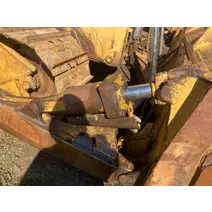 Equip-Hydraulic-Cylinder Cat D6h