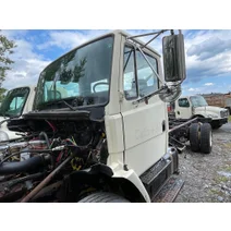 Cab FREIGHTLINER FL80 Les Camions Gilbert