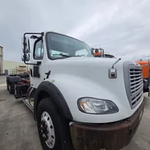 Hood FREIGHTLINER M2 HIGH MOUNTAIN HORSEPOWER