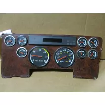 GAUGE CLUSTER FREIGHTLINER 