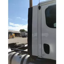 Cab-Extension Freightliner Cascadia-113