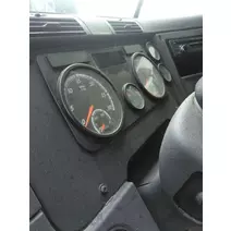 GAUGE CLUSTER FREIGHTLINER CASCADIA 113