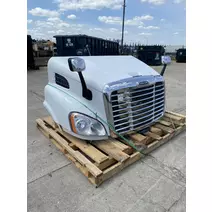 Hood Freightliner Cascadia-113