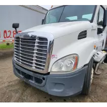 Hood Freightliner Cascadia 113 Complete Recycling