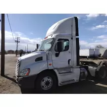 WHOLE TRUCK FOR RESALE FREIGHTLINER CASCADIA 113