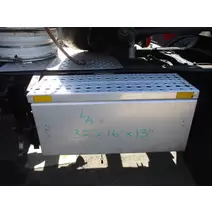 Battery-Box Freightliner Cascadia-116