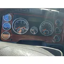 GAUGE CLUSTER FREIGHTLINER CASCADIA 125