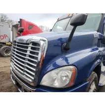 Hood Freightliner Cascadia 125 Complete Recycling