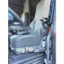 SEAT, FRONT FREIGHTLINER CASCADIA 125