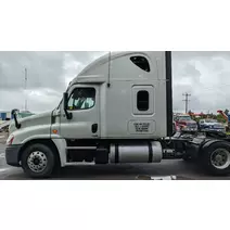 Complete Vehicle FREIGHTLINER CASCADIA 125BBC 2679707 Ontario Inc