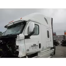 Cab FREIGHTLINER CASCADIA 126 LKQ Heavy Truck - Tampa