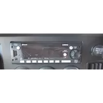 Radio-Am-or-fm-or-bluetooth Freightliner Cascadia-126