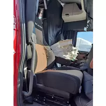 SEAT, FRONT FREIGHTLINER CASCADIA 126