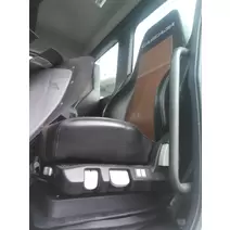 SEAT, FRONT FREIGHTLINER CASCADIA 126