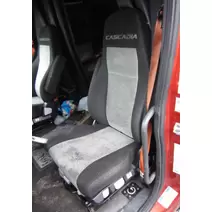 Seat%2C-Front Freightliner Cascadia-126