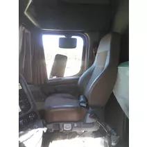 Seat%2C-Front Freightliner Cascadia-132