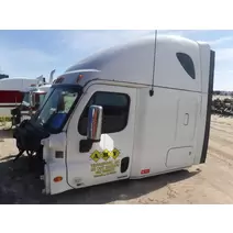 Cab Clip FREIGHTLINER CASCADIA