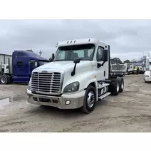 Complete Vehicle FREIGHTLINER Cascadia