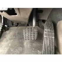 Foot-Control-%2C-Pedal Freightliner Cascadia