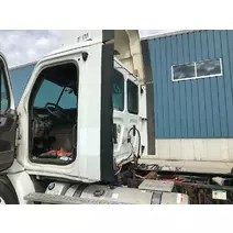 Sleeper-Fairing Freightliner Cascadia