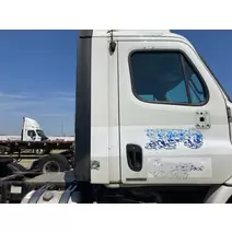 Sleeper-Fairing Freightliner Cascadia