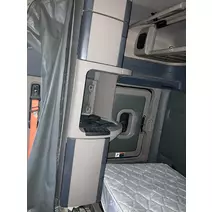 Sleeper Freightliner Cascadia