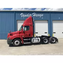 Complete Vehicle Freightliner CASCADIA Vander Haags Inc Dm