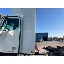 Sleeper-Fairing Freightliner Columbia-120