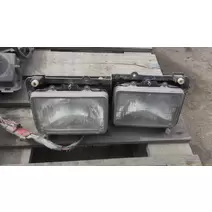 HEADLAMP ASSEMBLY FREIGHTLINER FLD112 SD