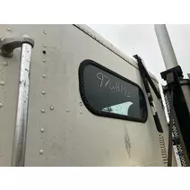 Back Glass Freightliner FLD112