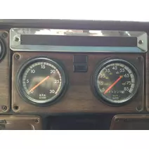 Instrument Cluster Freightliner FLD120