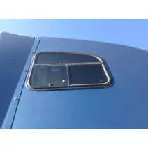 Sleeper Window Freightliner FLD120