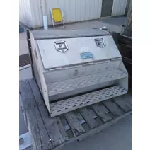 TOOL BOX FREIGHTLINER FLD120