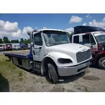Complete Vehicle FREIGHTLINER M2 106 West Side Truck Parts