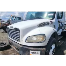 Hood Freightliner M2 106 Complete Recycling