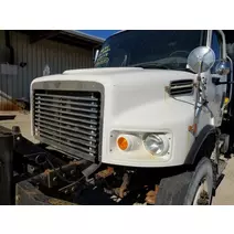 HOOD FREIGHTLINER M2 106V