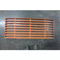 Grille INTERNATIONAL 4900 Sam's Riverside Truck Parts Inc