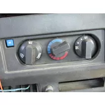 Temperature Control INTERNATIONAL 8100 LKQ Heavy Truck - Tampa