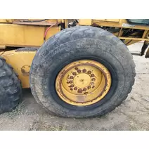 Equip-Tire-And-Rim John-Deere 770ch