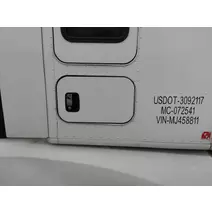 Door%2C-Compartment Kenworth T680