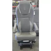 Seat%2C-Front Kenworth T680