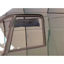 Door Glass, Front Kenworth T700