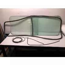 Windshield Glass Kenworth W900S