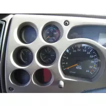 GAUGE CLUSTER MACK CH612