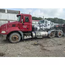 Complete Vehicle MACK CX613 VISION 2679707 Ontario Inc