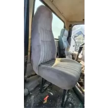 Seat, Front Mack CXN613